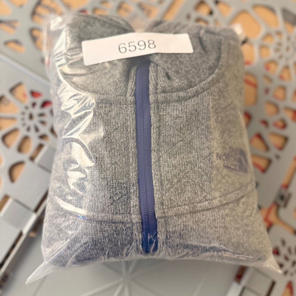 The North Face 1/4 Zip Fleece Sweater Pullover Womens Small Gray - Picture 12 of 12